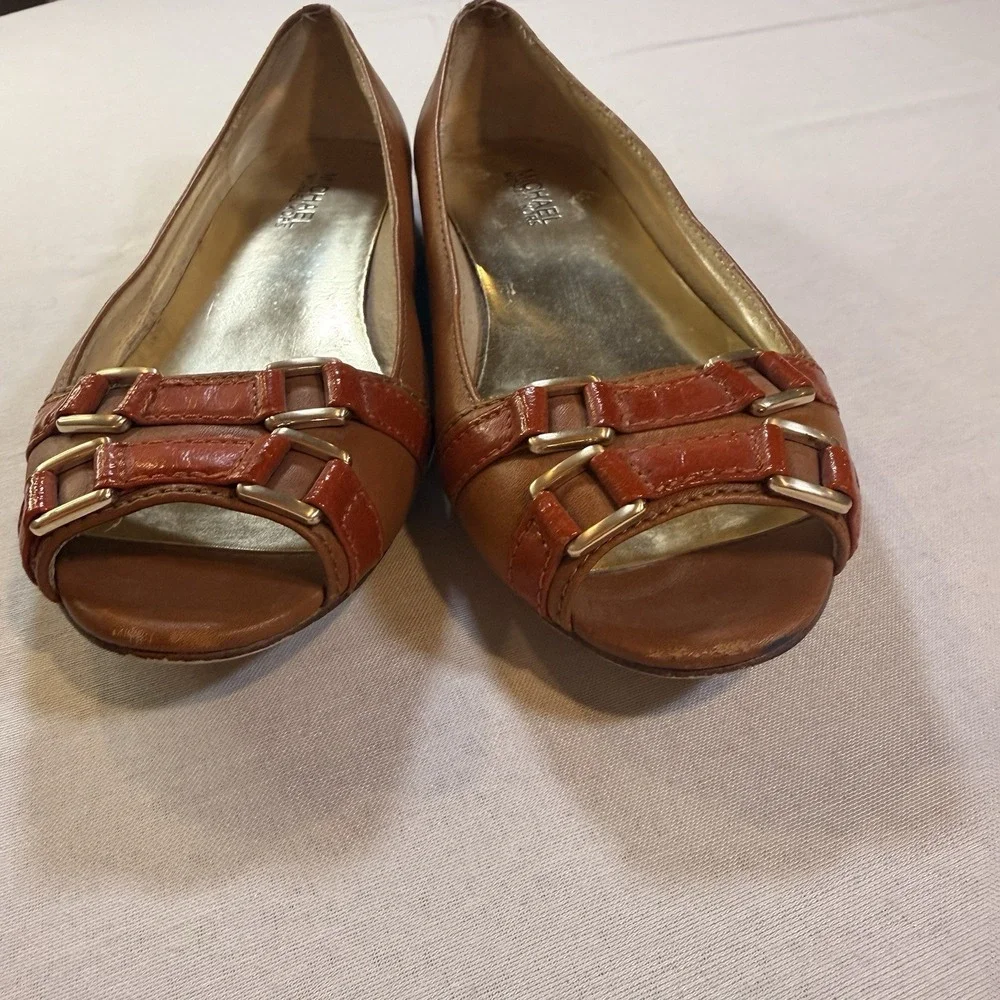 Michael Kors Open-Toe Ballerina Flat 8M Leather Quiet Luxury Preppy Office Brown
